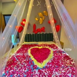 Canopy  With Rose Petals Decoration