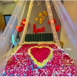 Canopy  With Rose Petals Decoration