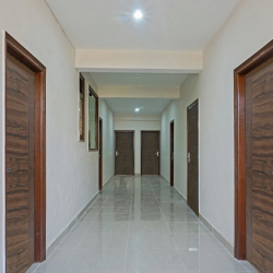 Surprise Ville Hotel Hotel Quadis Sector 51 (24 Hrs Stay)